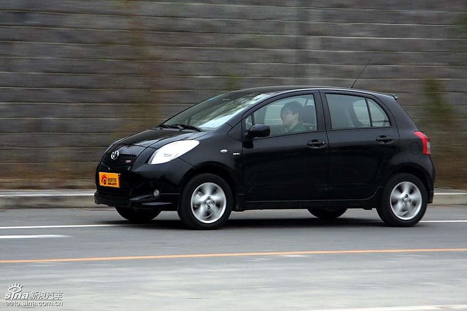 雅力士1.6RS至尊锐动自动挡车型动态实拍