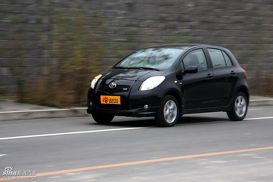 雅力士1.6RS至尊锐动自动挡车型动态实拍