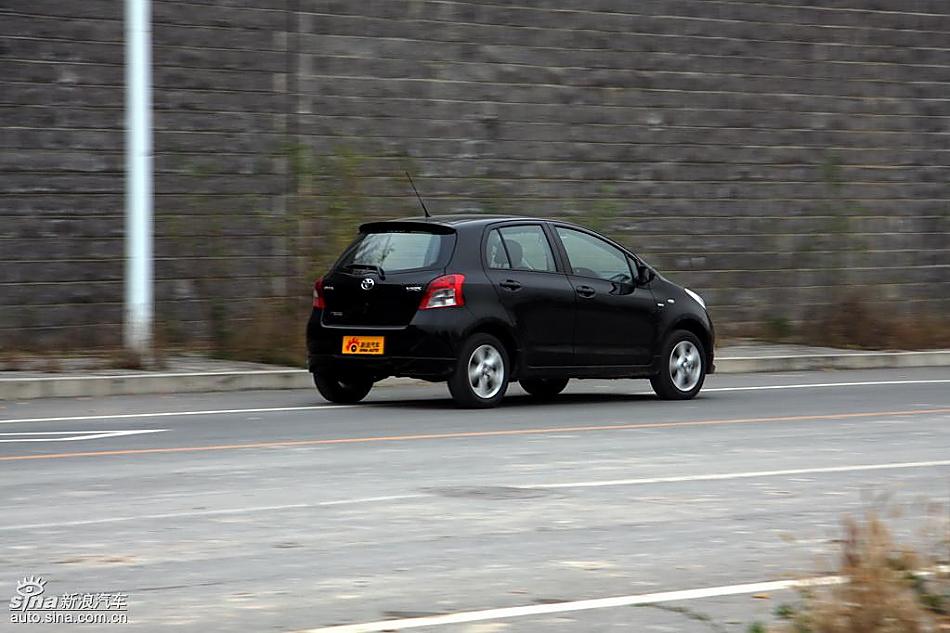 雅力士1.6RS至尊锐动自动挡车型动态实拍