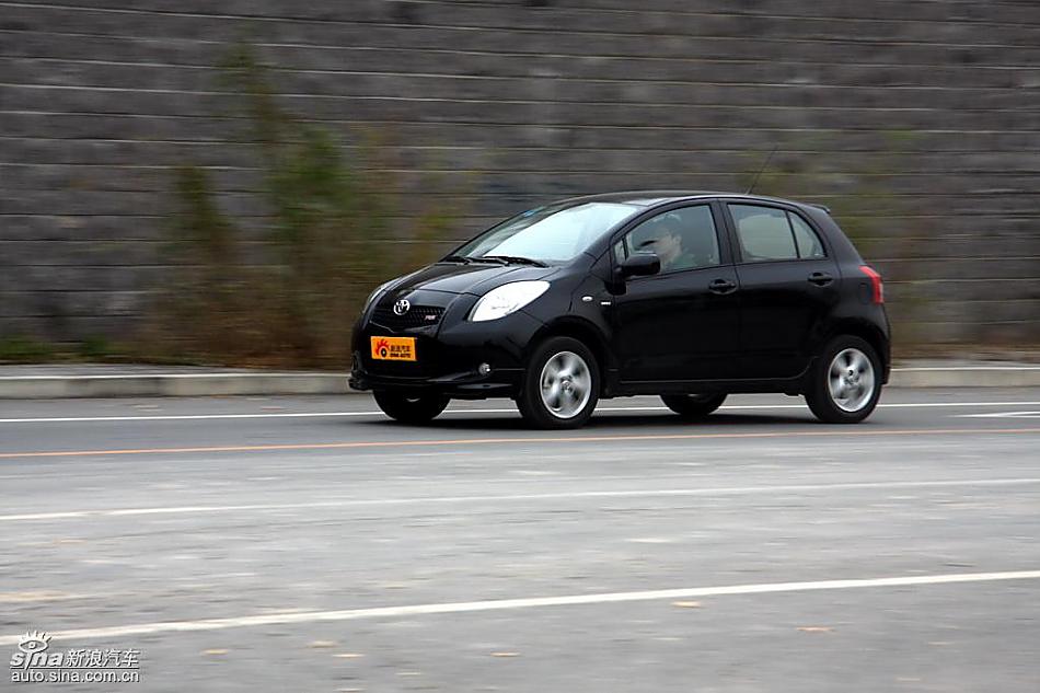 雅力士1.6RS至尊锐动自动挡车型动态实拍