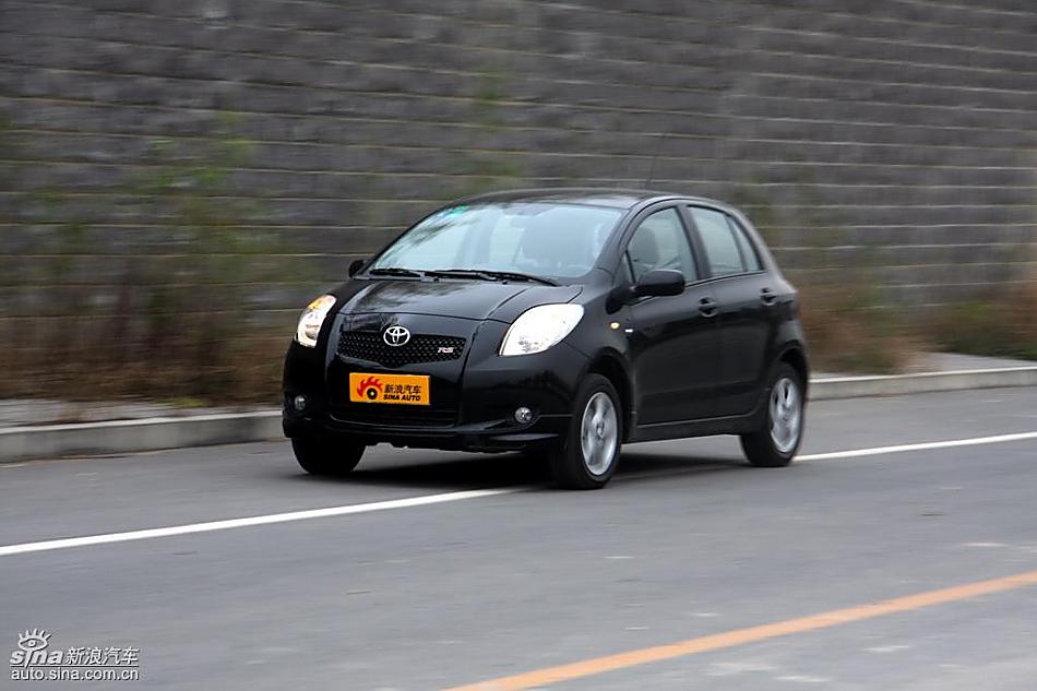 雅力士1.6RS至尊锐动自动挡车型动态实拍