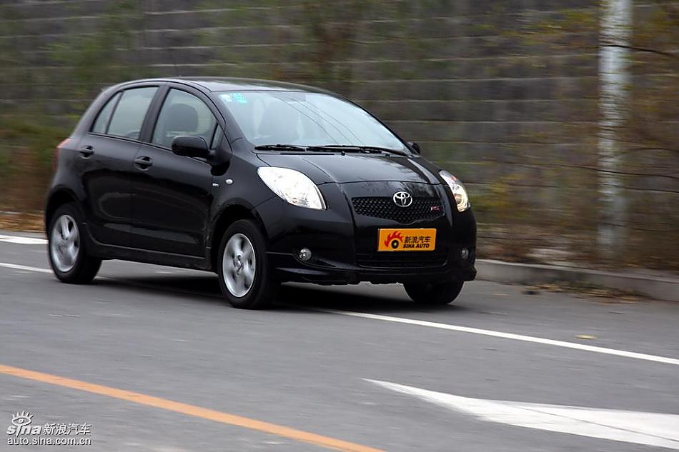 雅力士1.6RS至尊锐动自动挡车型动态实拍