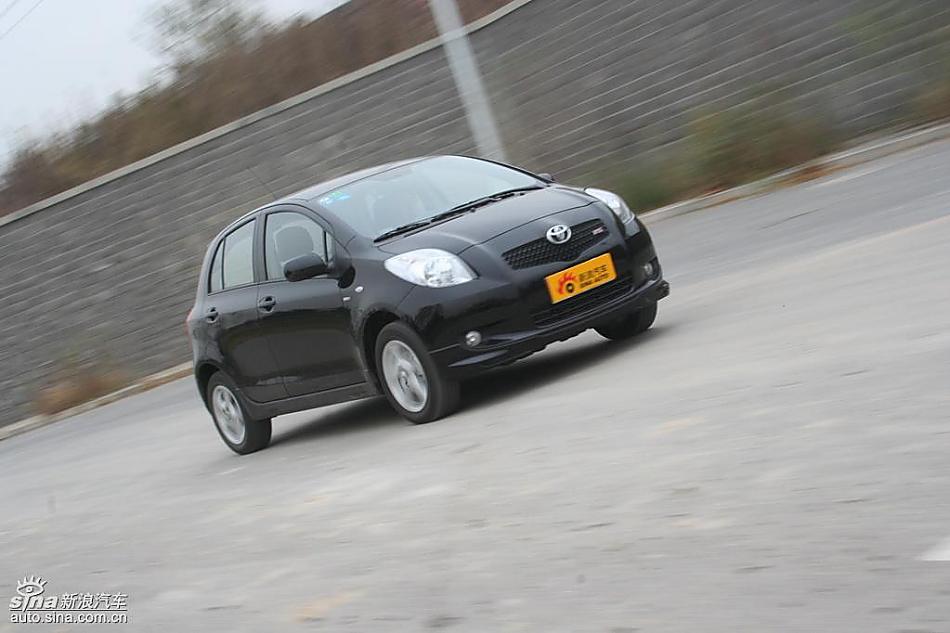 雅力士1.6RS至尊锐动自动挡车型动态实拍