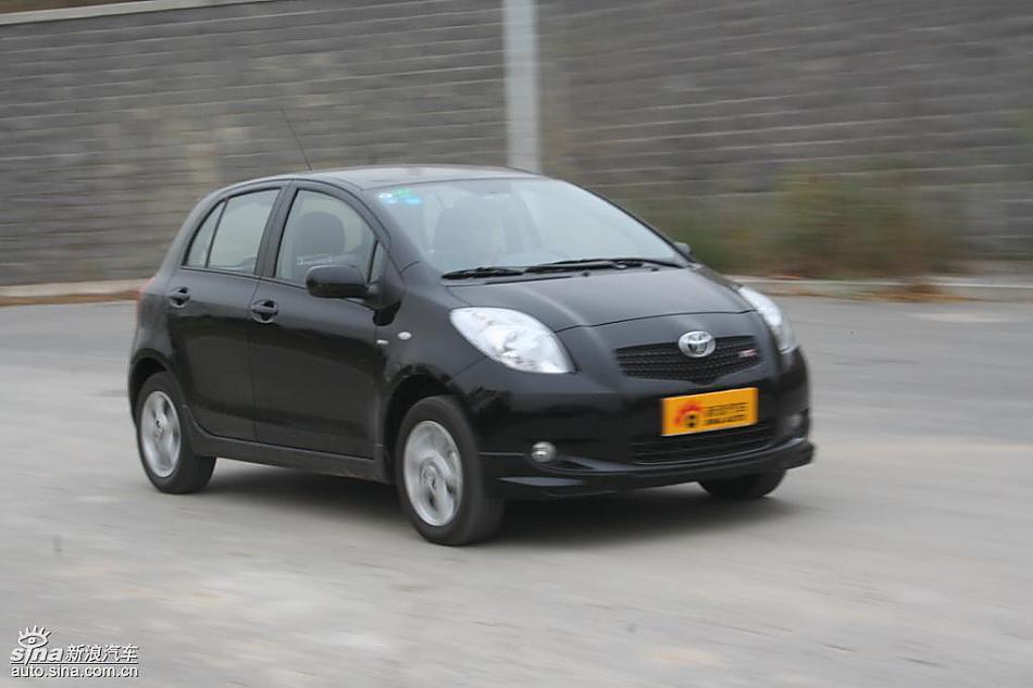 雅力士1.6RS至尊锐动自动挡车型动态实拍