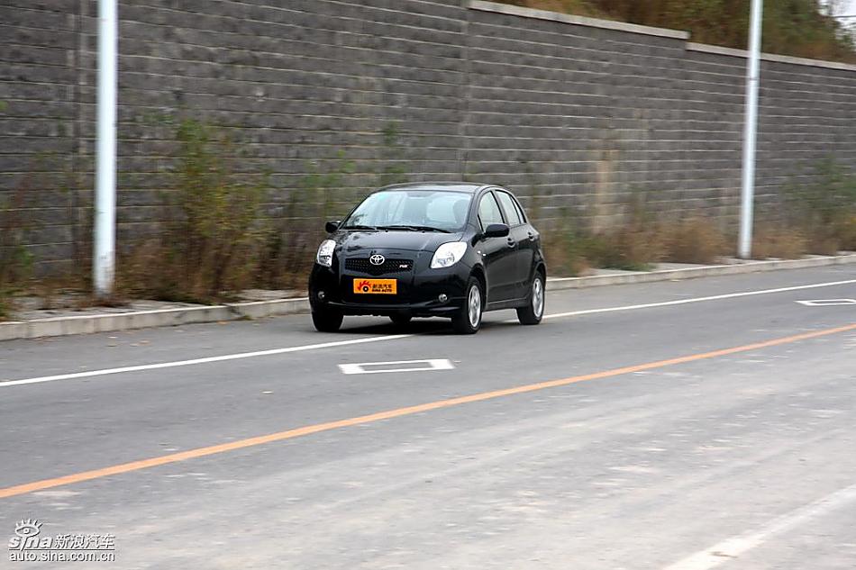 雅力士1.6RS至尊锐动自动挡车型动态实拍