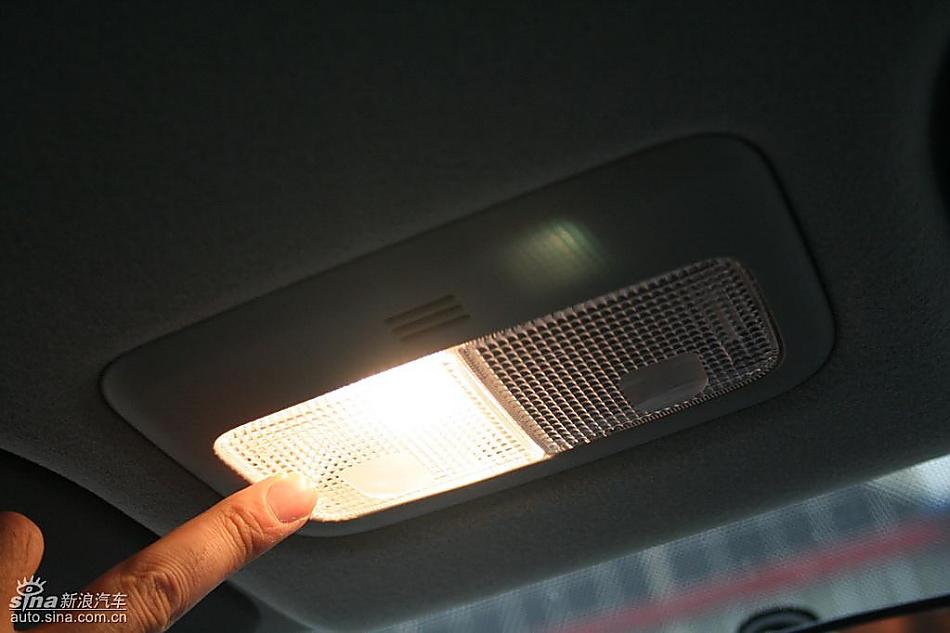 雅力士1.6RS 至尊锐动自动挡车型内饰图