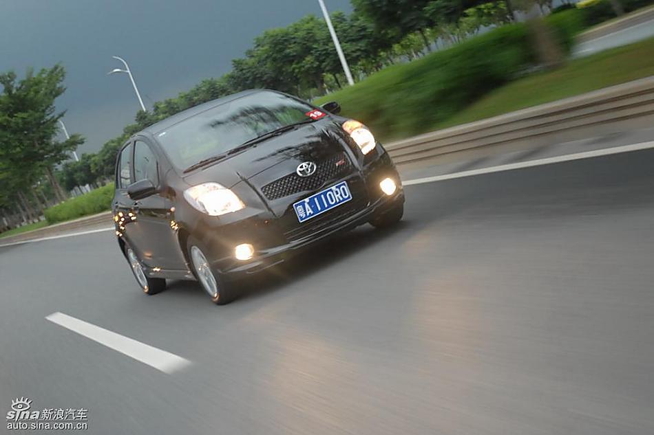 雅力士1.6RS PIO至尊锐动自动型动态