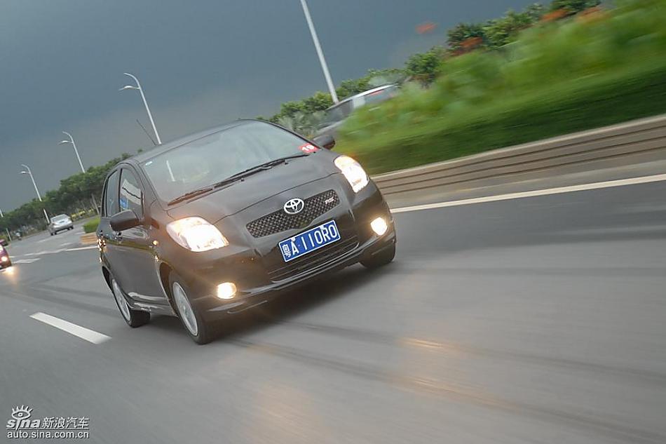 雅力士1.6RS PIO至尊锐动自动型动态