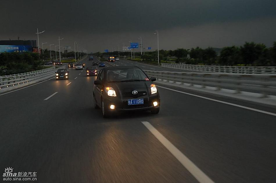 雅力士1.6RS PIO至尊锐动自动型动态