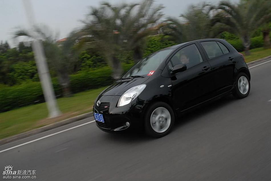 雅力士1.6RS PIO至尊锐动自动型动态