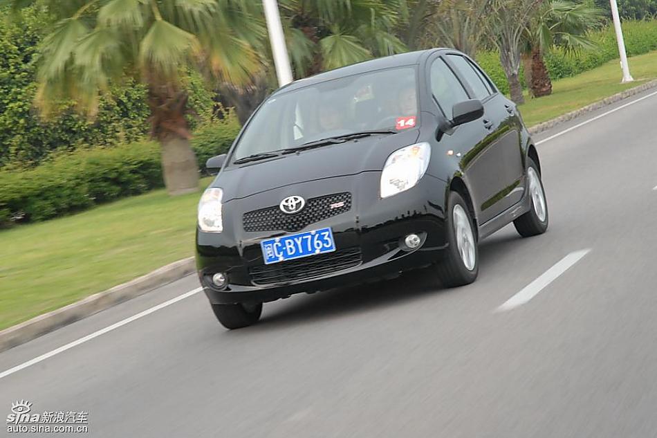 雅力士1.6RS PIO至尊锐动自动型动态