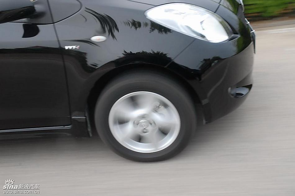 雅力士1.6RS PIO至尊锐动自动型动态