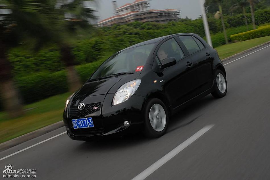 雅力士1.6RS PIO至尊锐动自动型动态