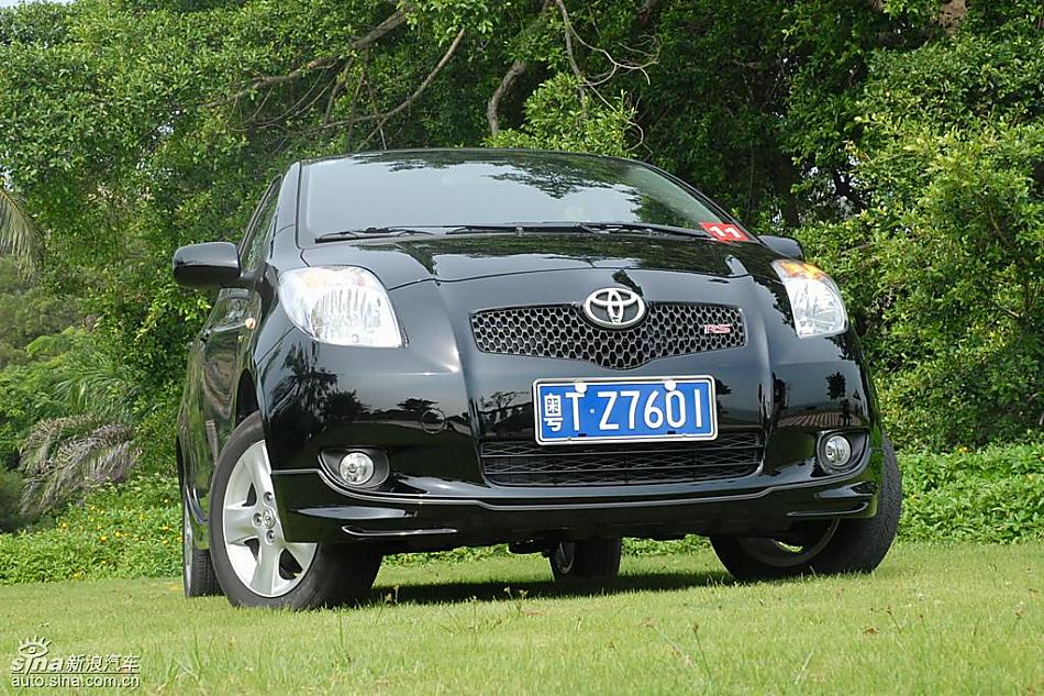 雅力士1.6RS PIO至尊锐动自动型外观