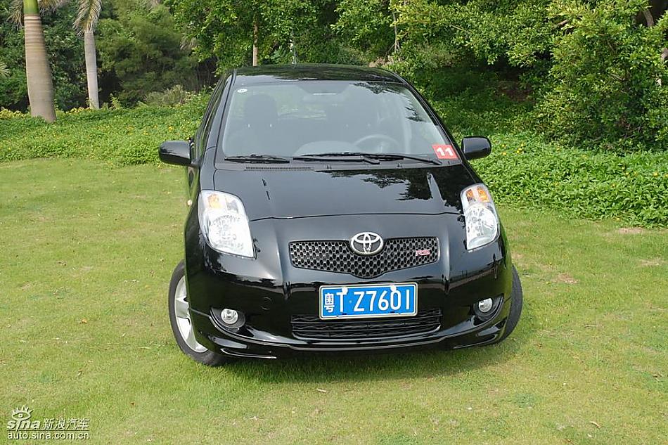 雅力士1.6RS PIO至尊锐动自动型外观