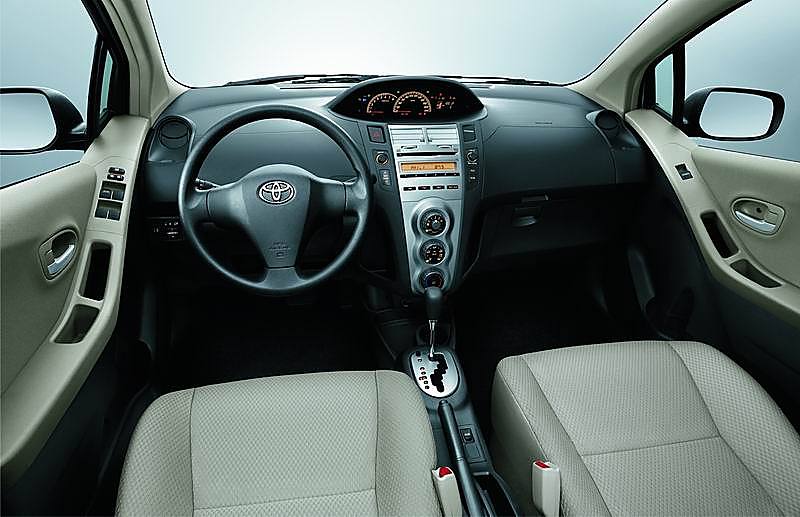 Yaris雅力士内饰