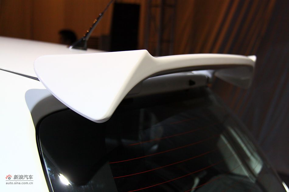 新雅力士运动版