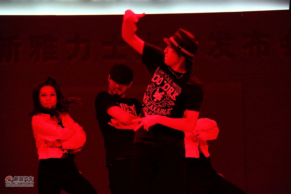 现场舞蹈揭幕上市按钮