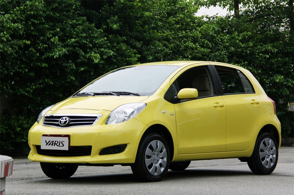 2011款雅力士1.3E魅动版自动