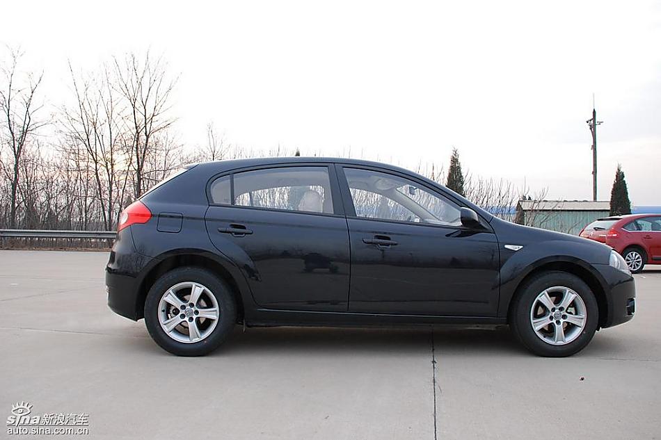 骏捷FRV外观实拍图