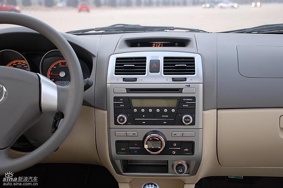 骏捷FRV内饰实拍图