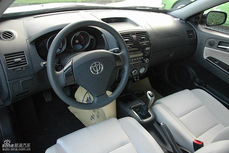 中华骏捷FRV内饰