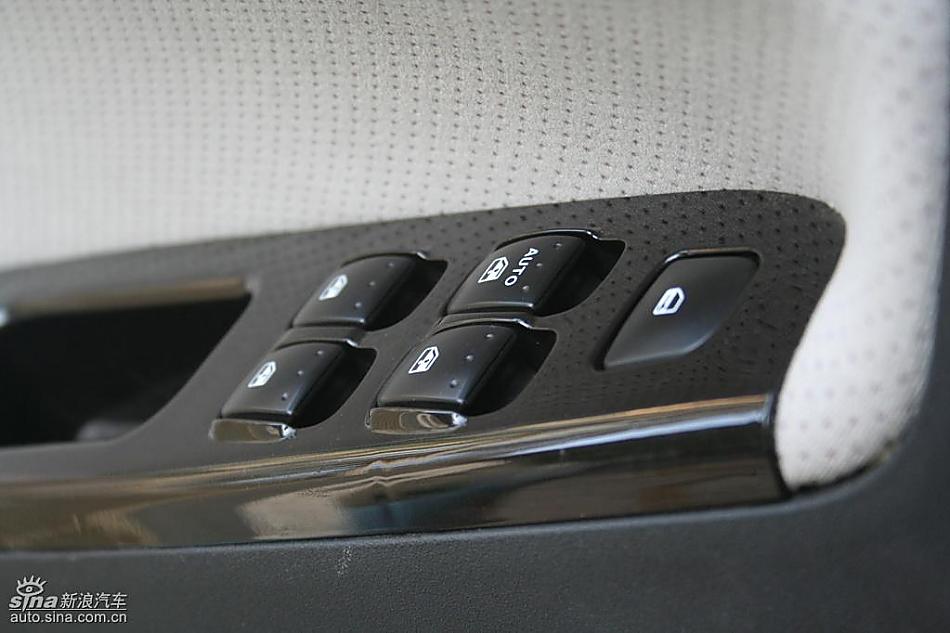 骏捷FRV内饰实拍图