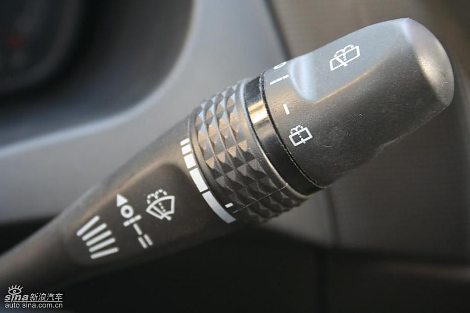 骏捷FRV内饰实拍图