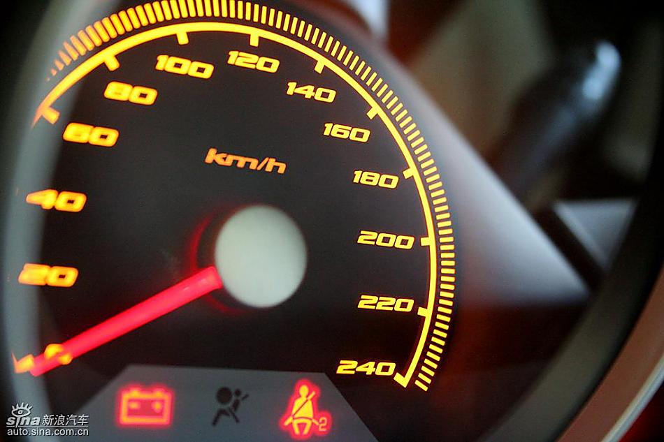 骏捷FRV内饰实拍图