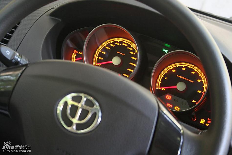 骏捷FRV内饰实拍图