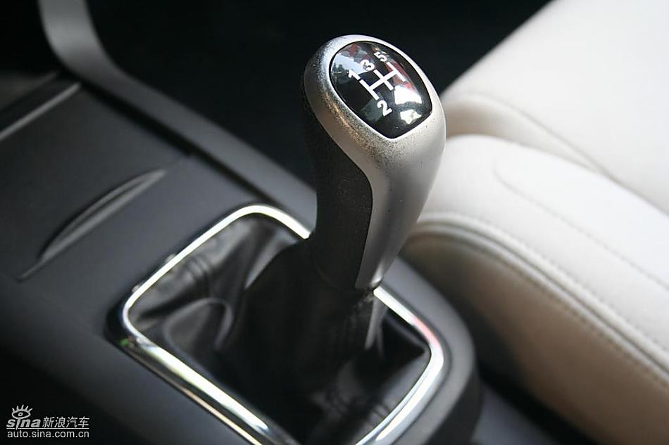 骏捷FRV内饰实拍图