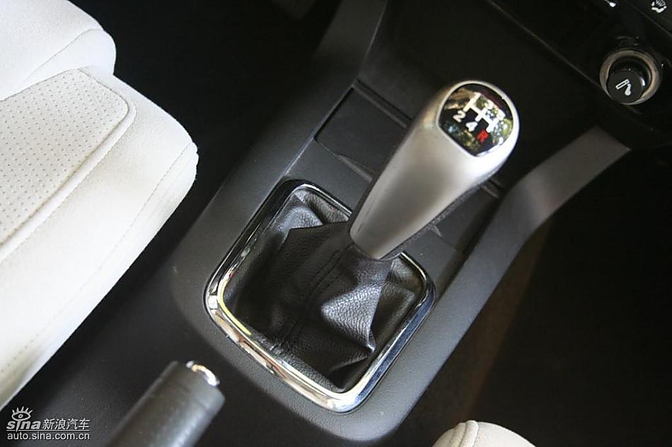 骏捷FRV内饰实拍图