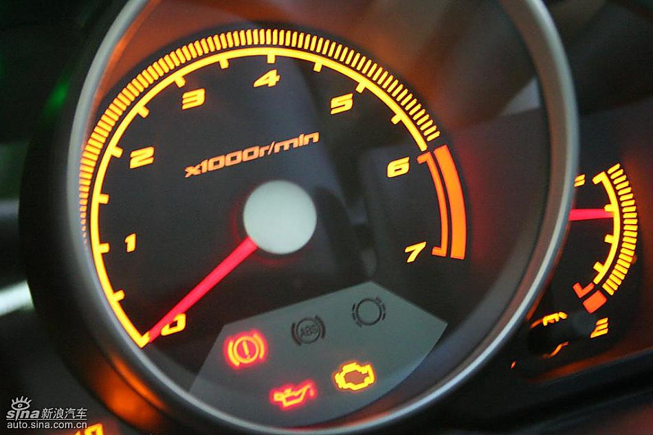 骏捷FRV内饰实拍图