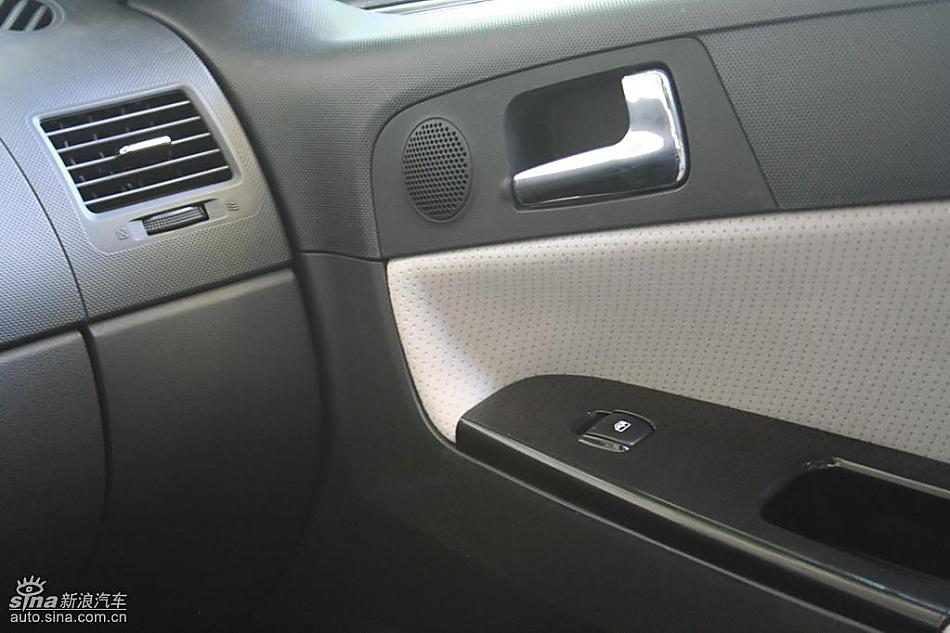 骏捷FRV内饰实拍图