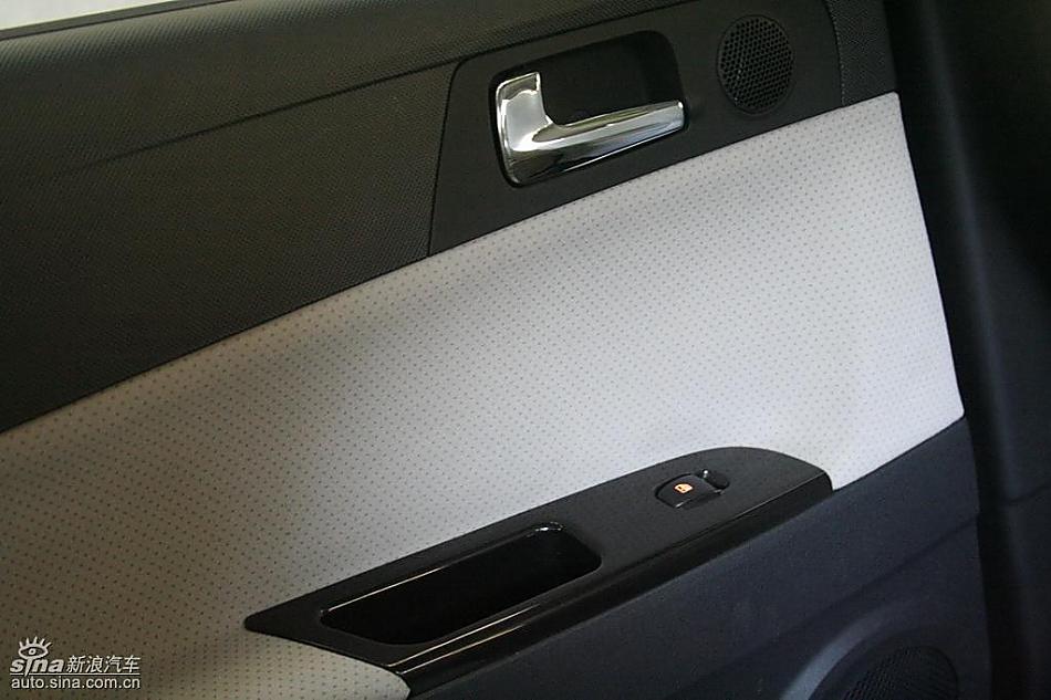 骏捷FRV内饰实拍图