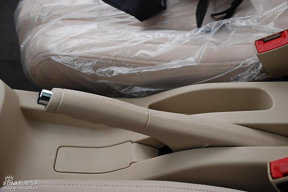 骏捷FRV内饰实拍图