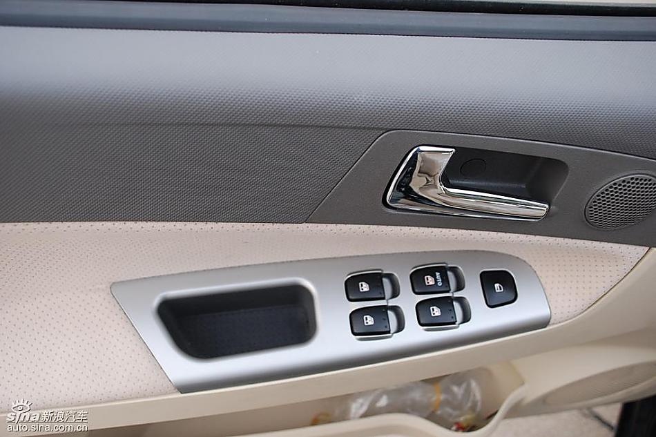 骏捷FRV内饰实拍图