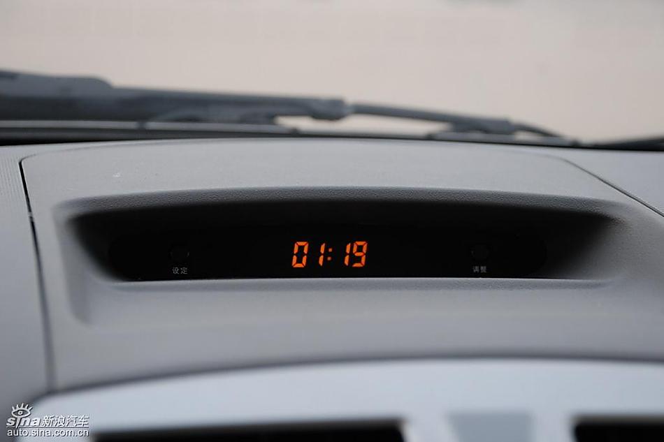 骏捷FRV内饰实拍图