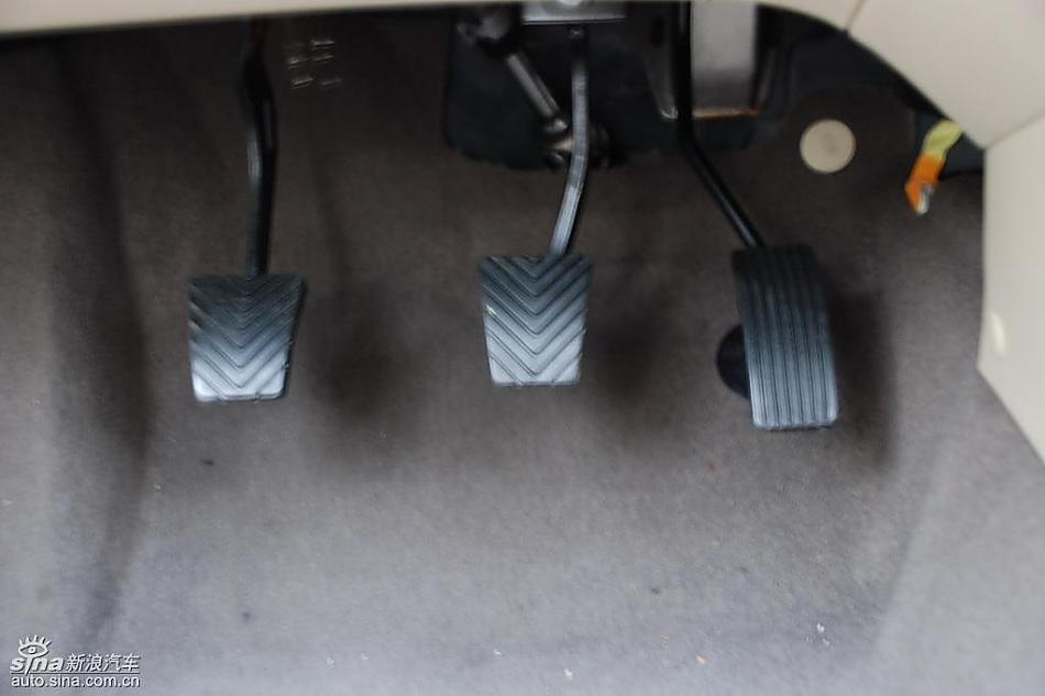 骏捷FRV内饰实拍图