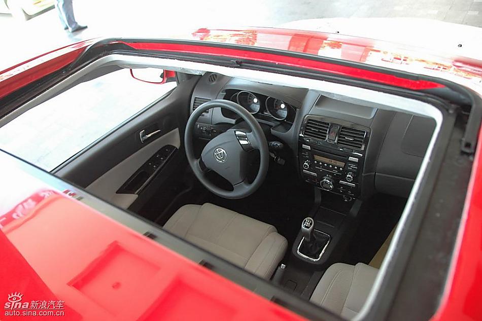 中华骏捷FRV内饰