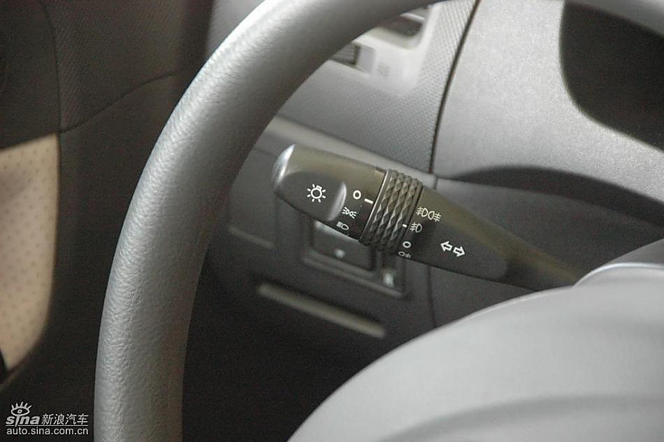 中华骏捷FRV内饰