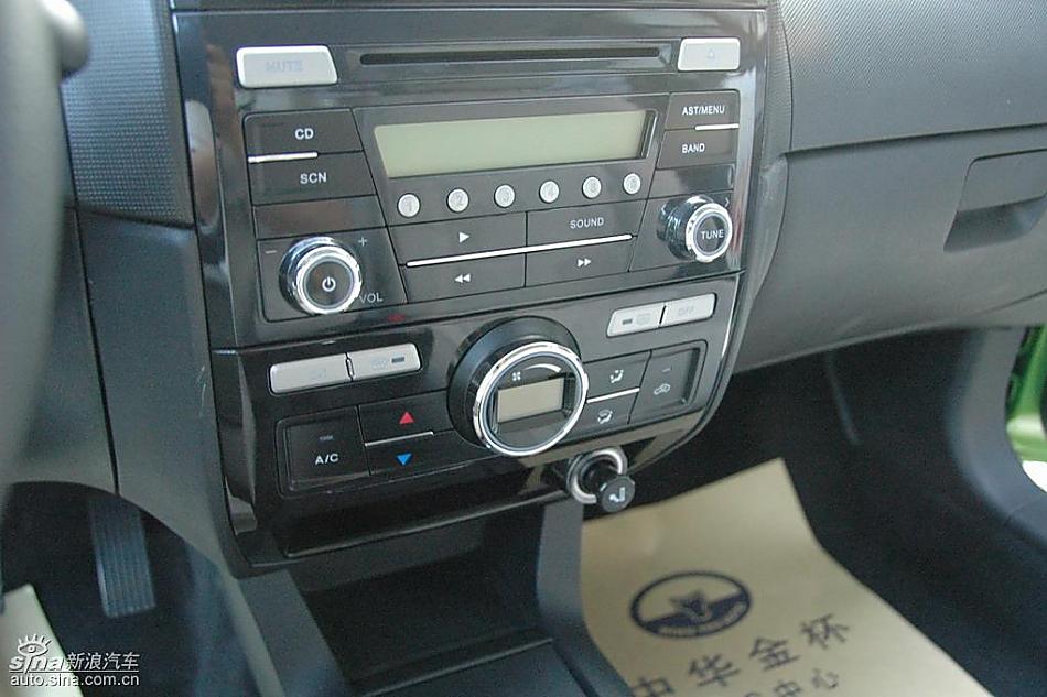 中华骏捷FRV内饰