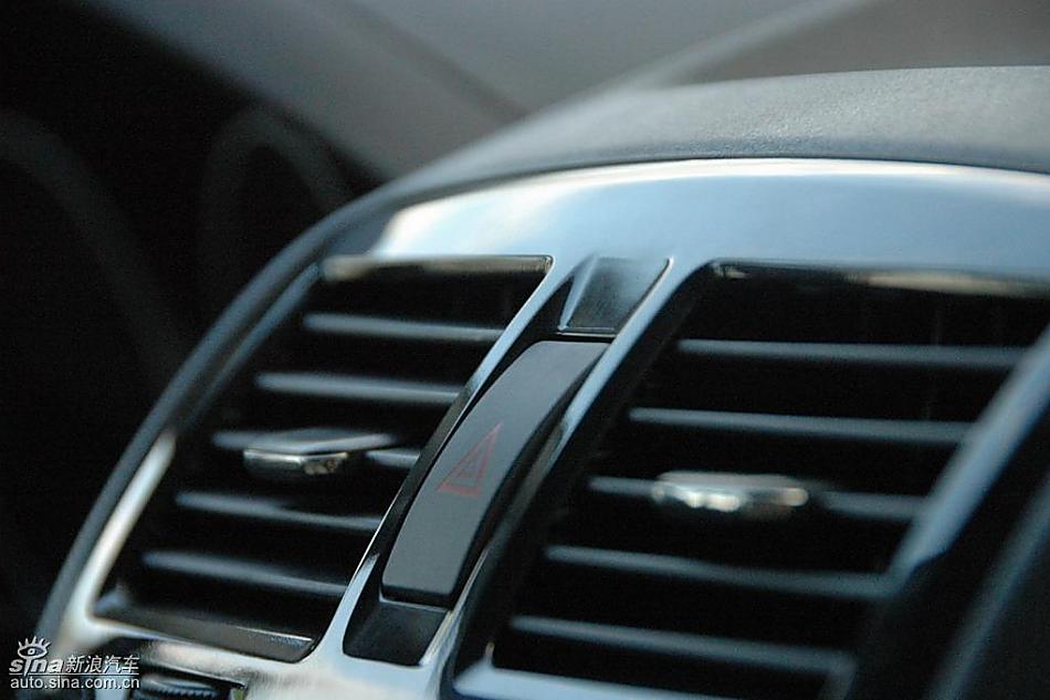 中华骏捷FRV内饰