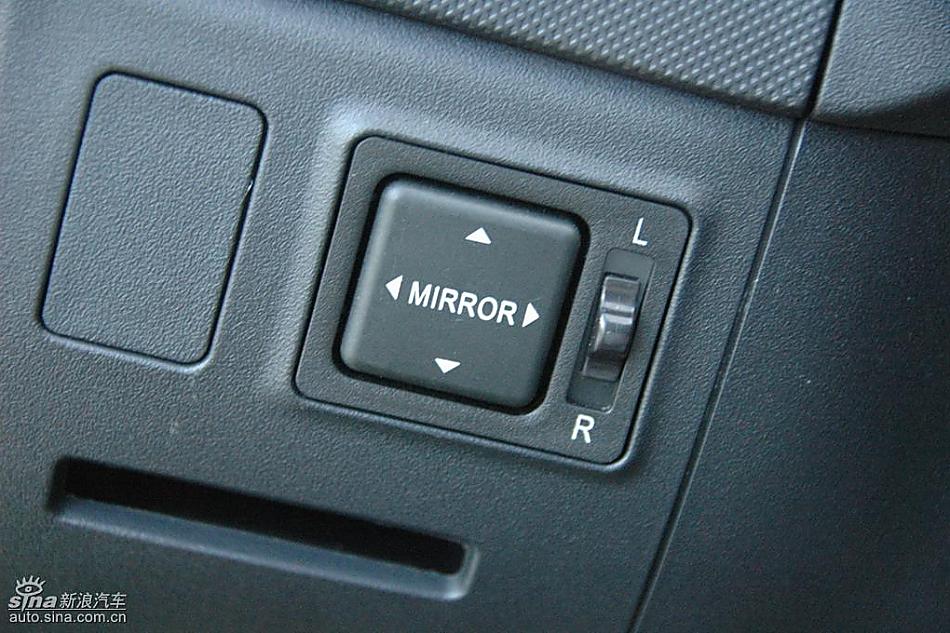 中华骏捷FRV内饰