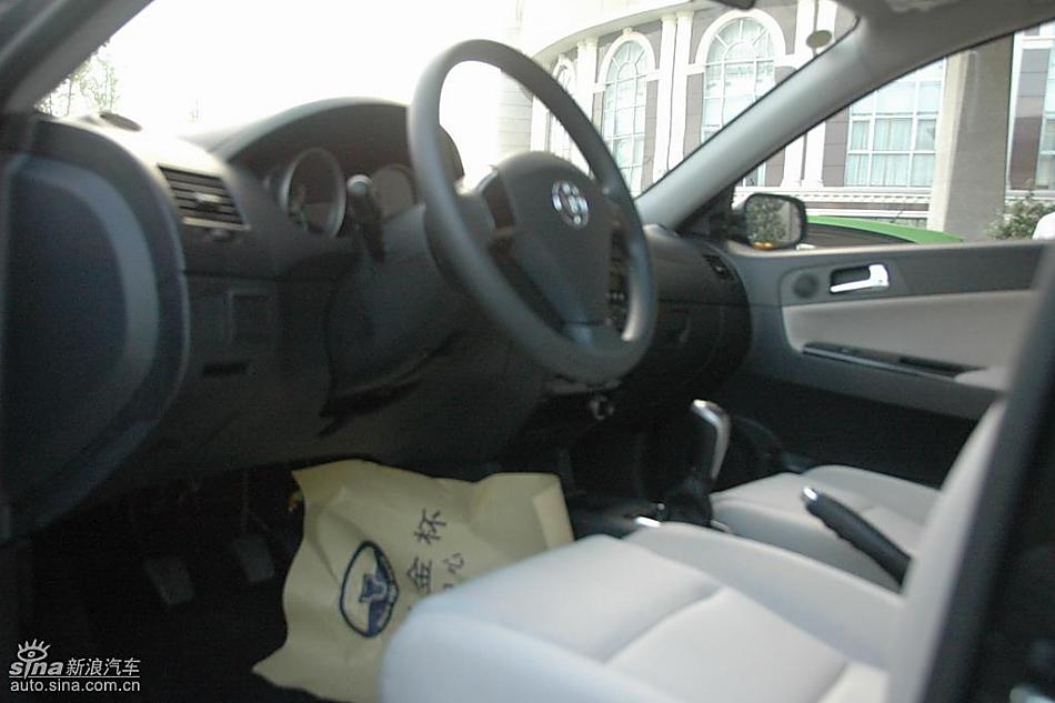 中华骏捷FRV内饰
