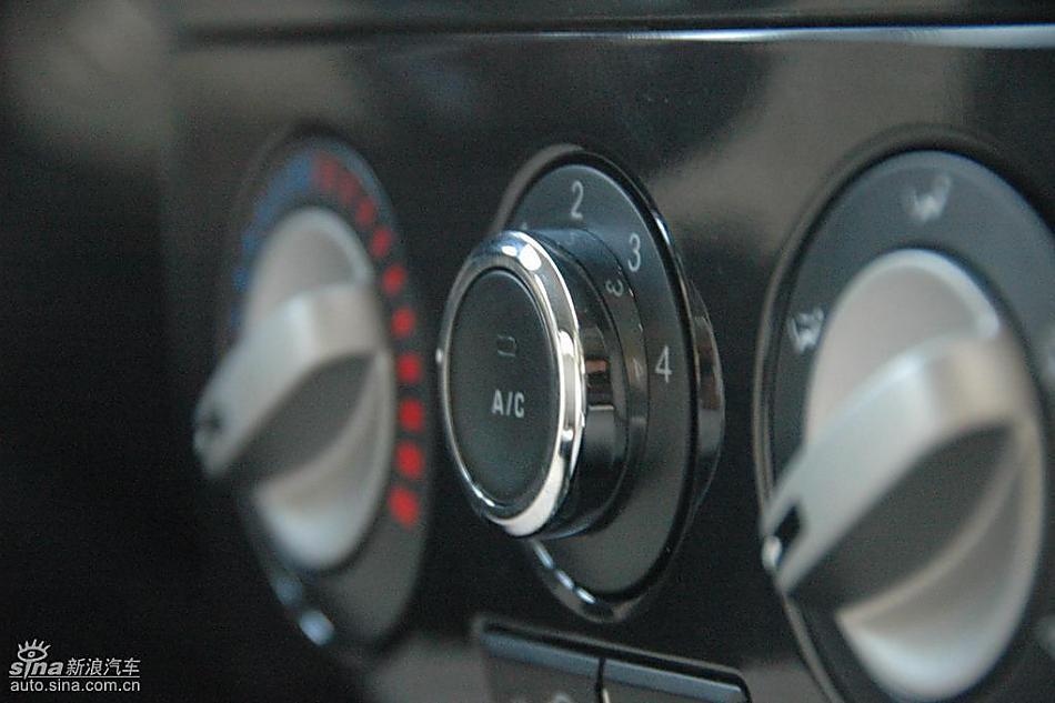 中华骏捷FRV内饰