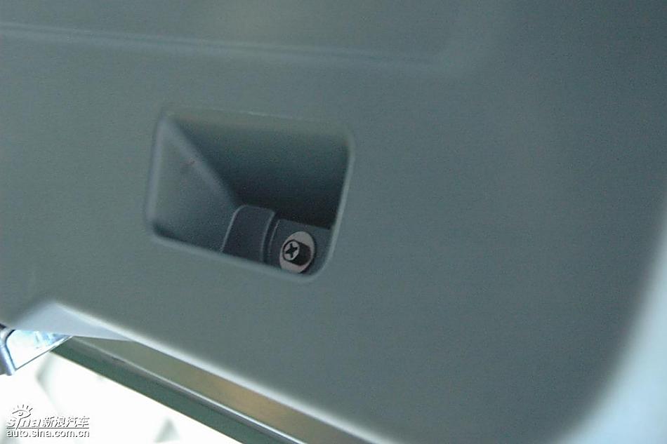 中华骏捷FRV内饰