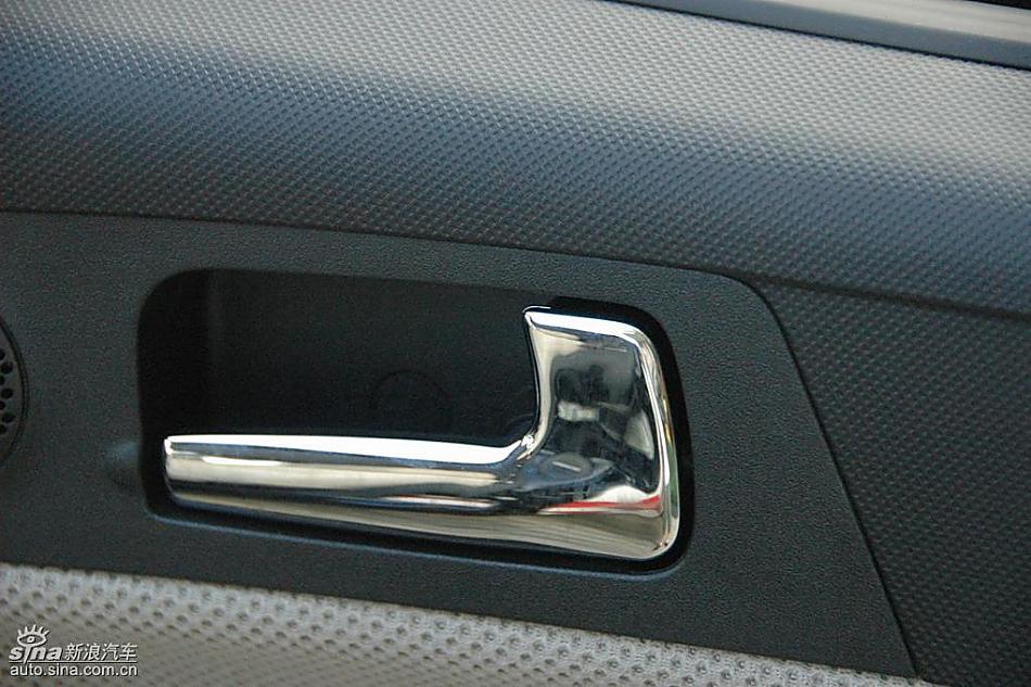 中华骏捷FRV内饰