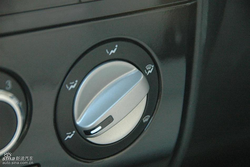 中华骏捷FRV内饰