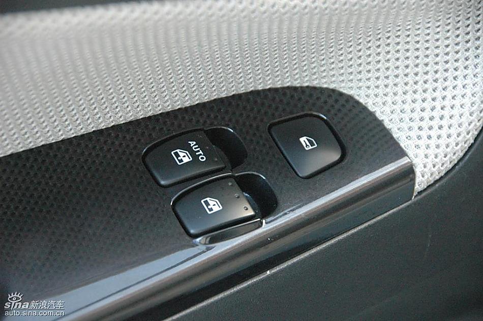 中华骏捷FRV内饰